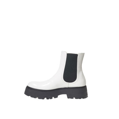 Alexander McQueen Elegant Monochrome Leather Boots