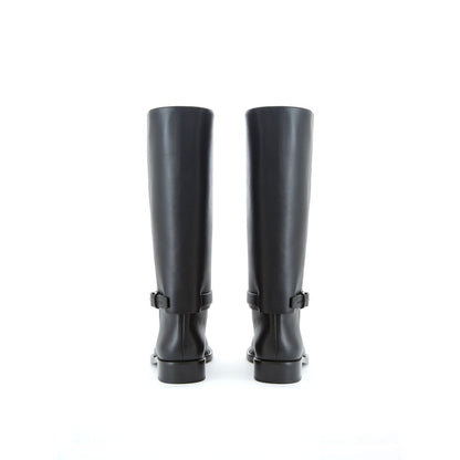 Burberry Elegant Leather Boots in Timeless Black