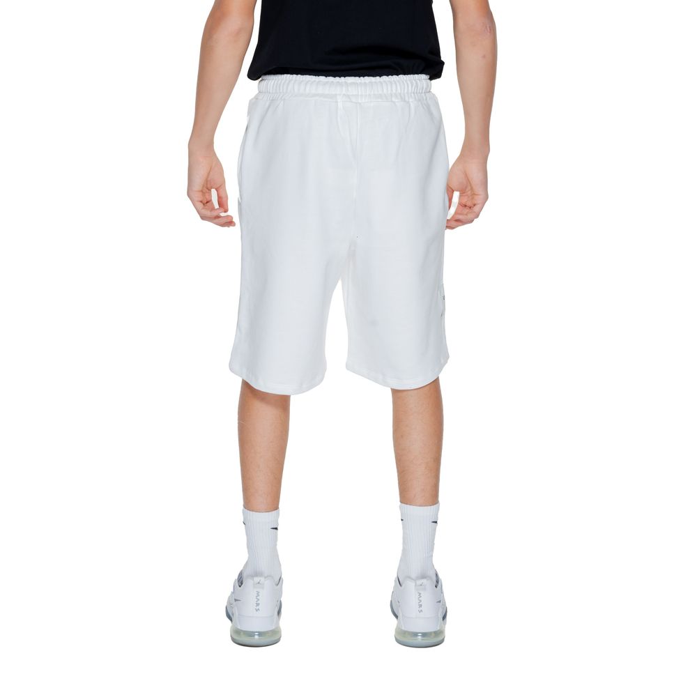 Underclub White Cotton Short